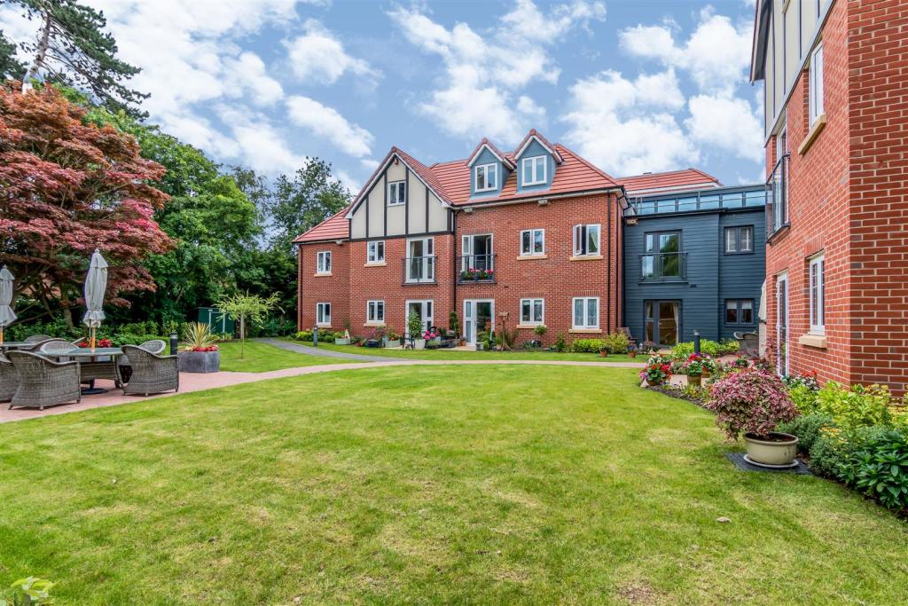 Main image of property: Summerfield Place, Wenlock Road, Shrewsbury, SY2 6JX