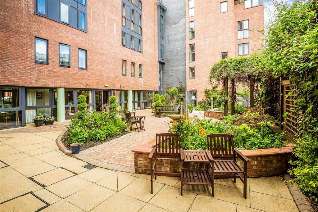 1 bedroom apartment for sale in Forest Court, Union Street, Chester, CH1 1AB, CH1