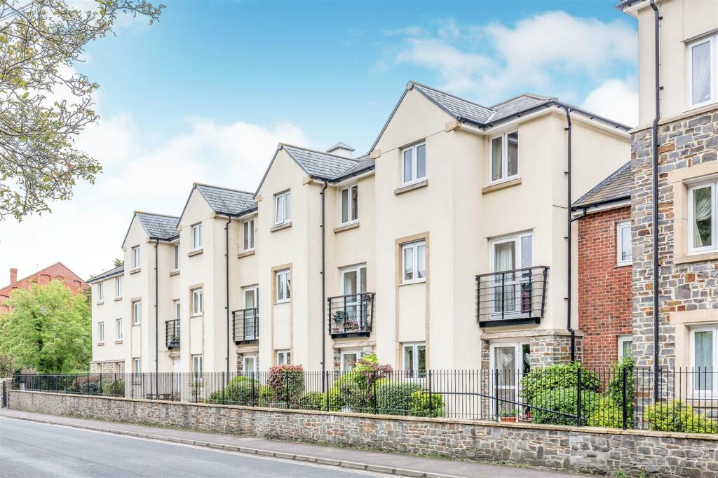 1 bedroom apartment for sale in Coleridge Court, Clevedon, BS21 6FL, BS21