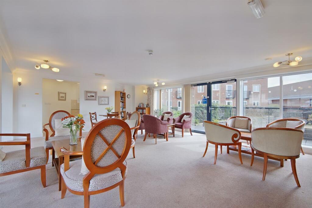 Additional property image - Coleridge Court, Clevedon, BS21 6FL