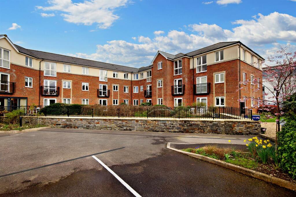 Additional property image - Coleridge Court, Clevedon, BS21 6FL