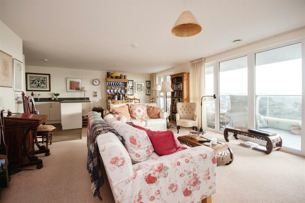 Additional property image - Horizons, Churchfield Road, Poole, Dorset, BH15 2FR