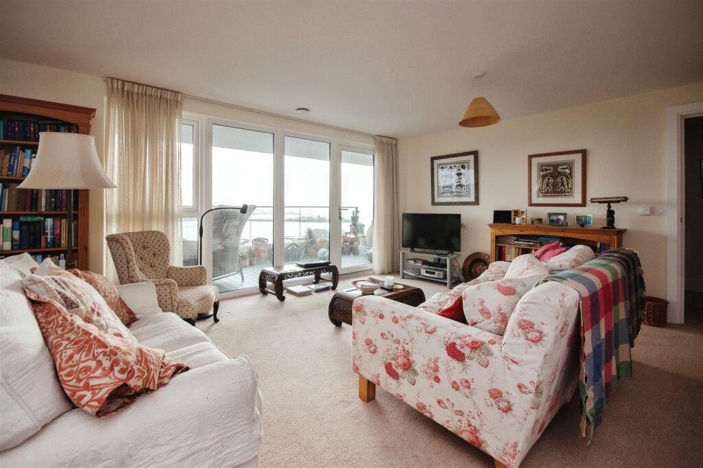 Additional property image - Horizons, Churchfield Road, Poole, Dorset, BH15 2FR