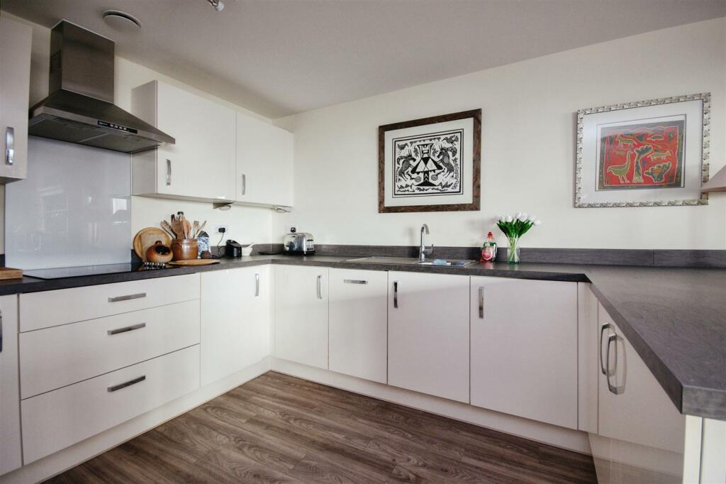 Additional property image - Horizons, Churchfield Road, Poole, Dorset, BH15 2FR