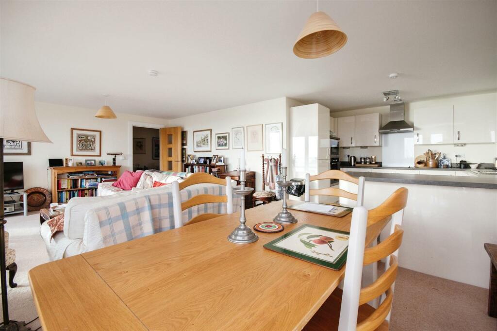 Additional property image - Horizons, Churchfield Road, Poole, Dorset, BH15 2FR