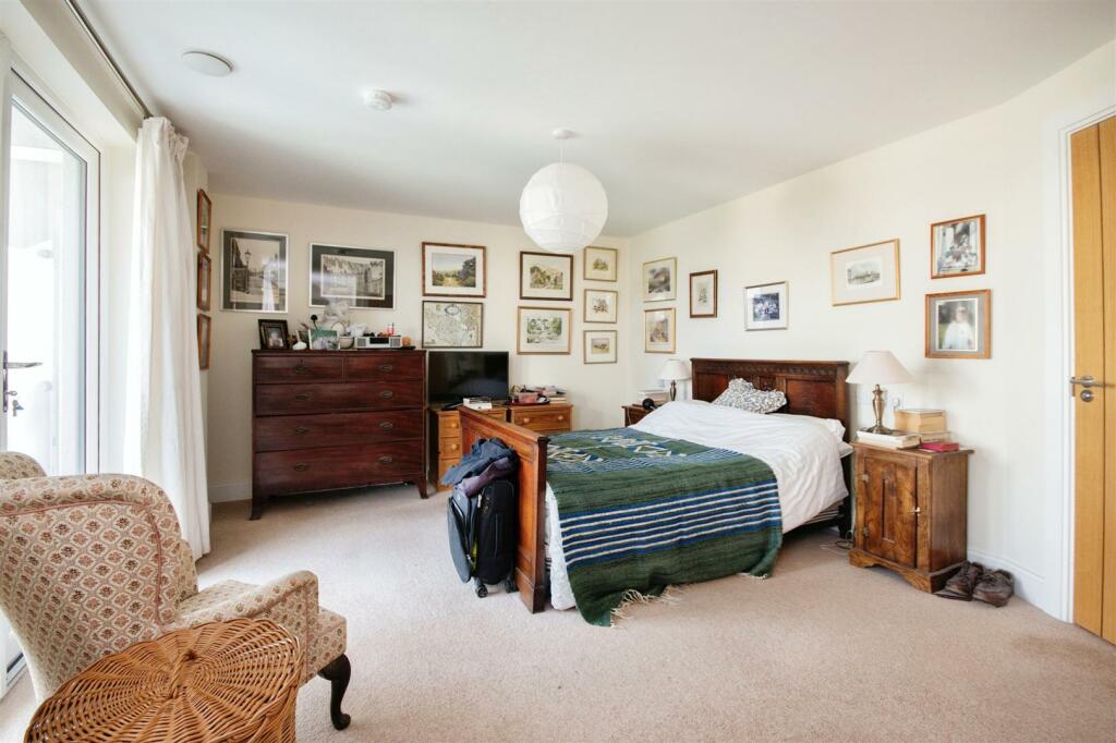 Additional property image - Horizons, Churchfield Road, Poole, Dorset, BH15 2FR