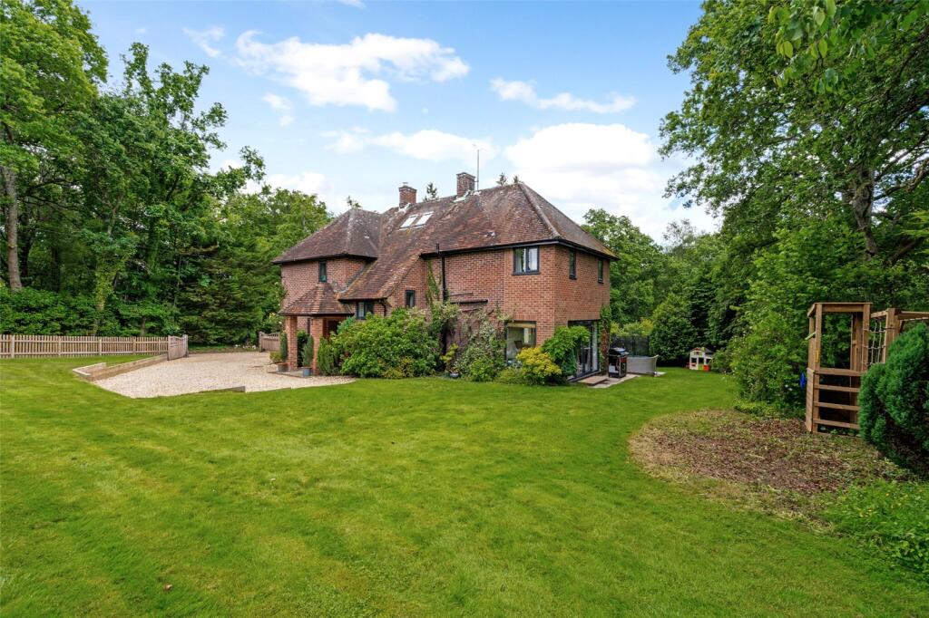 Main image of property: Blindmans Gate, Woolton Hill, Newbury, Hampshire, RG20