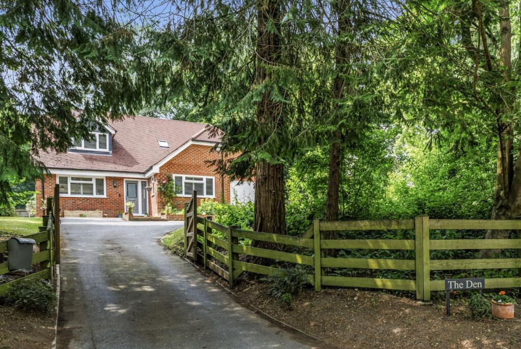 Main image of property: Fox's Lane, Kingsclere, Newbury, Hampshire, RG20