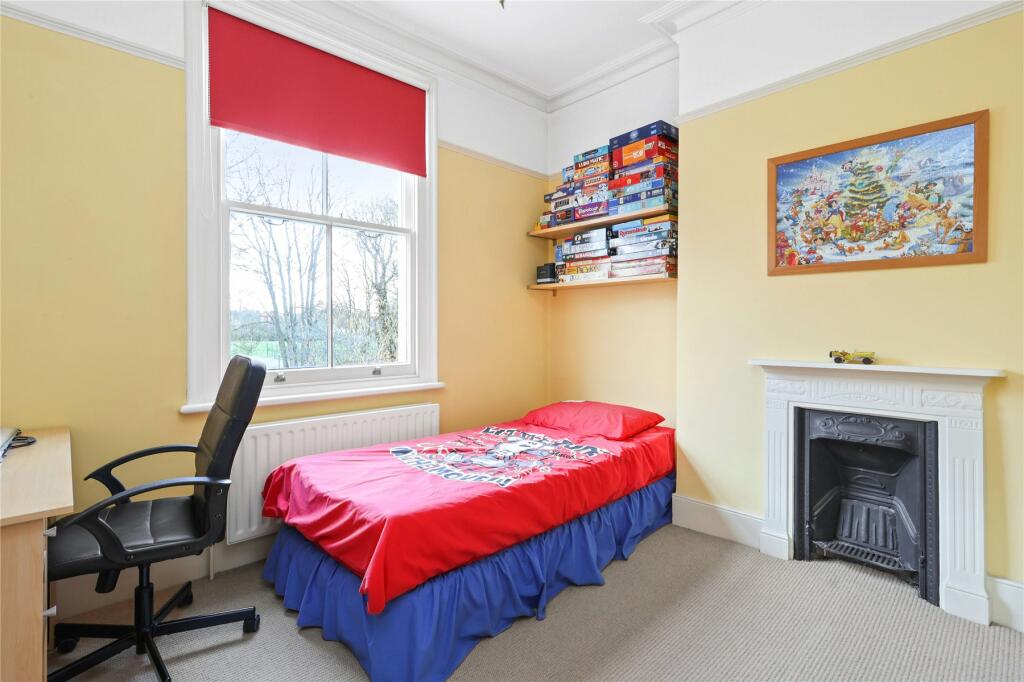 5 bedroom semidetached house for sale in Lebanon Park, Twickenham, TW1