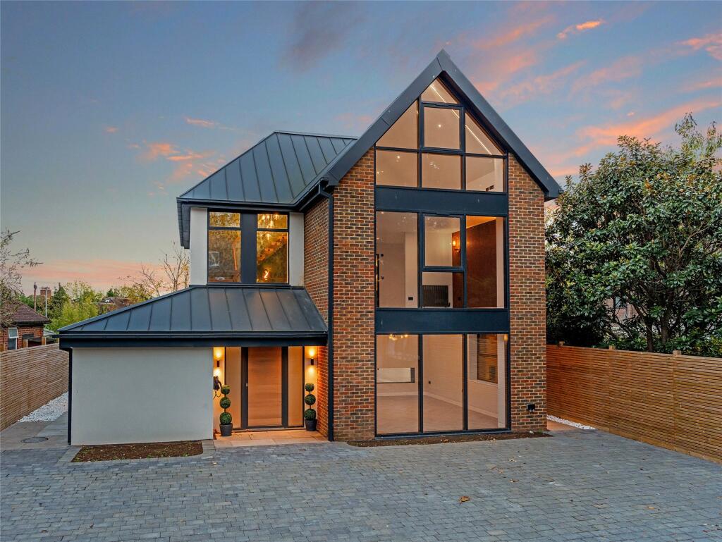 Main image of property: Kingston Vale, London, SW15