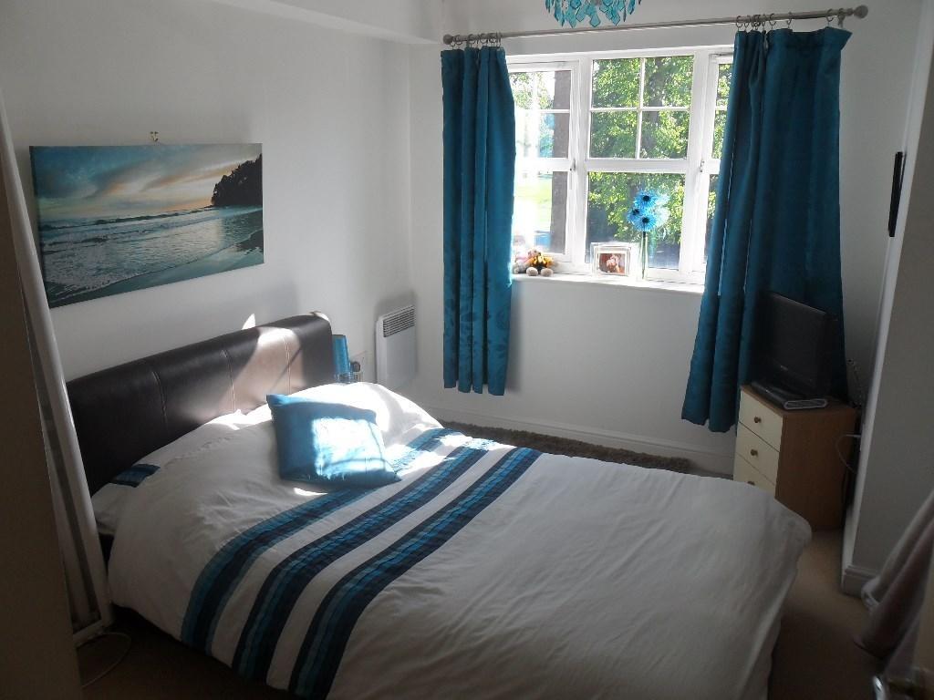 2 bedroom apartment for sale in Lambwath Hall Court, Biggin Ave, Hull
