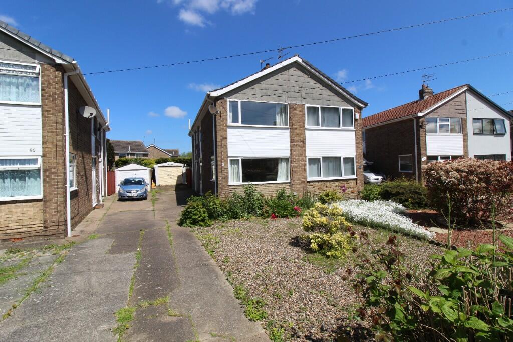 3 bedroom semi-detached house for sale in Compass Road, Hull, East Riding Of Yorkshire, HU6