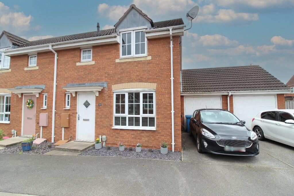 3 bedroom end of terrace house for sale in Rivelin Park, Hull, East Riding Of Yorkshire, HU7
