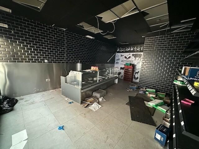 Additional property image - Unit 4 Fox & Goose Shopping Centre