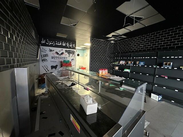 Additional property image - Unit 4 Fox & Goose Shopping Centre