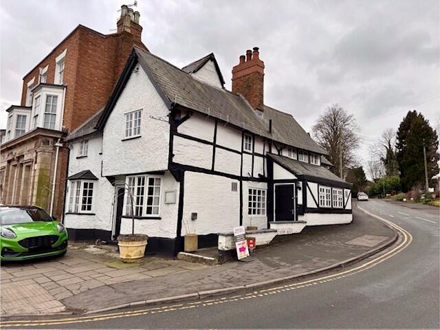 Main image of property: 64 High Street, Henley-In-Arden 