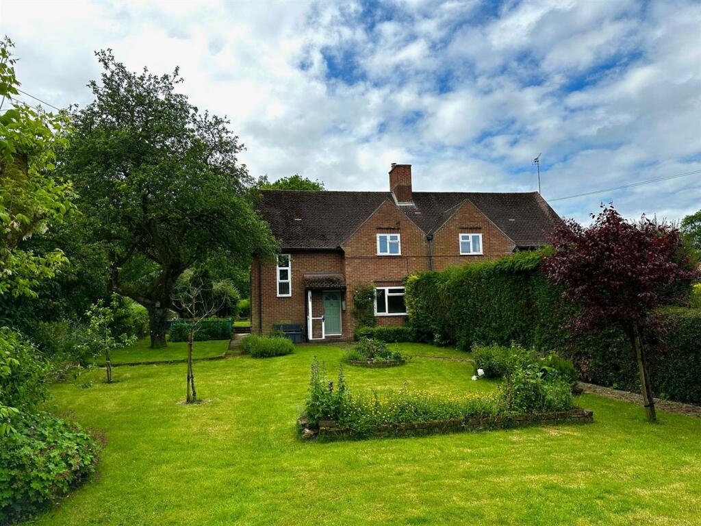 3 bedroom house for rent in Chapel Lane, Stoke, Andover, SP11