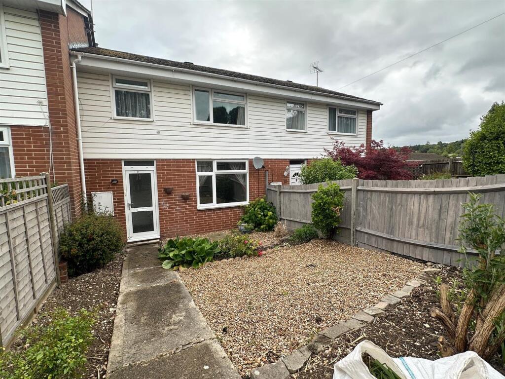 Main image of property: Southend Road, Andover, Hampshire, SP10 2DT