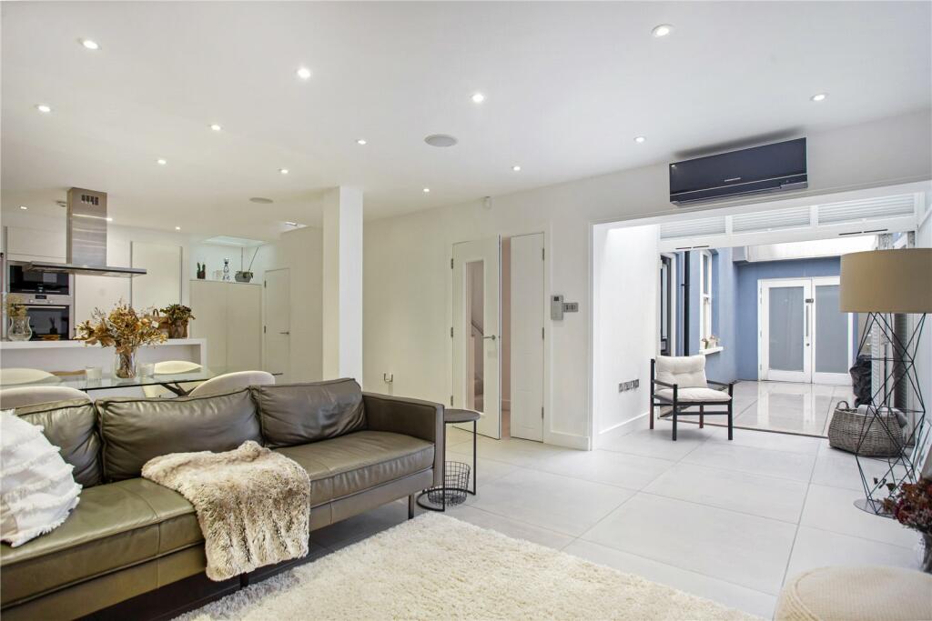 Main image of property: Chapter Street, London, SW1P