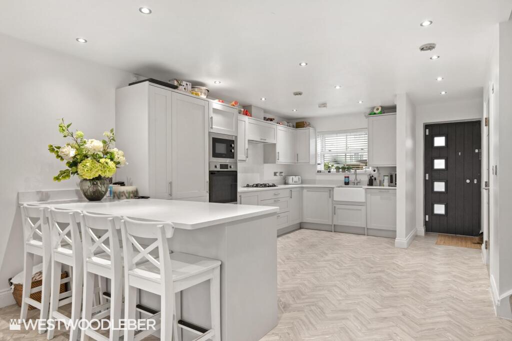Additional property image - Cambridge Road, Sawbridgeworth