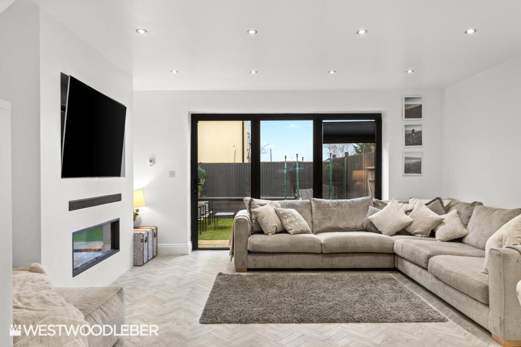 Additional property image - Cambridge Road, Sawbridgeworth