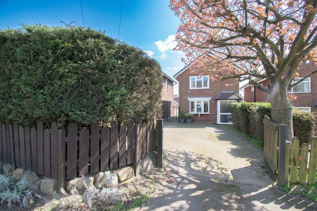 3 bedroom detached house for sale in Peasehill, Ripley, DE5