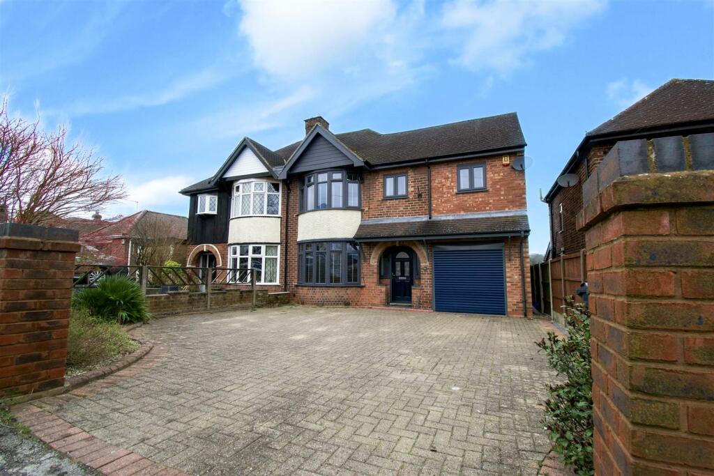 4 bedroom semidetached house for sale in Codnor Denby Lane, Codnor