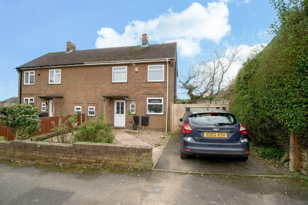 2 bedroom semidetached house for sale in Flamstead Avenue, Loscoe