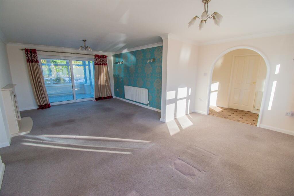 Additional property image - Highfield Close, Loscoe, Heanor