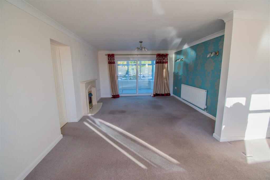 Additional property image - Highfield Close, Loscoe, Heanor