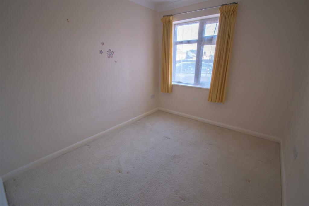 Additional property image - Highfield Close, Loscoe, Heanor