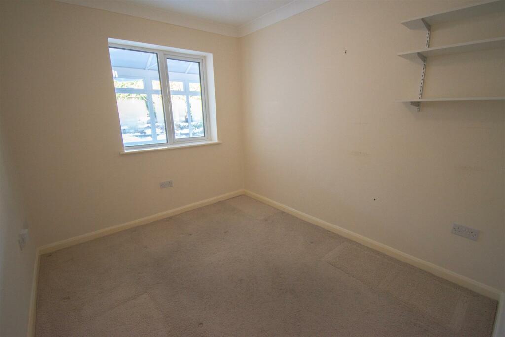 Additional property image - Highfield Close, Loscoe, Heanor