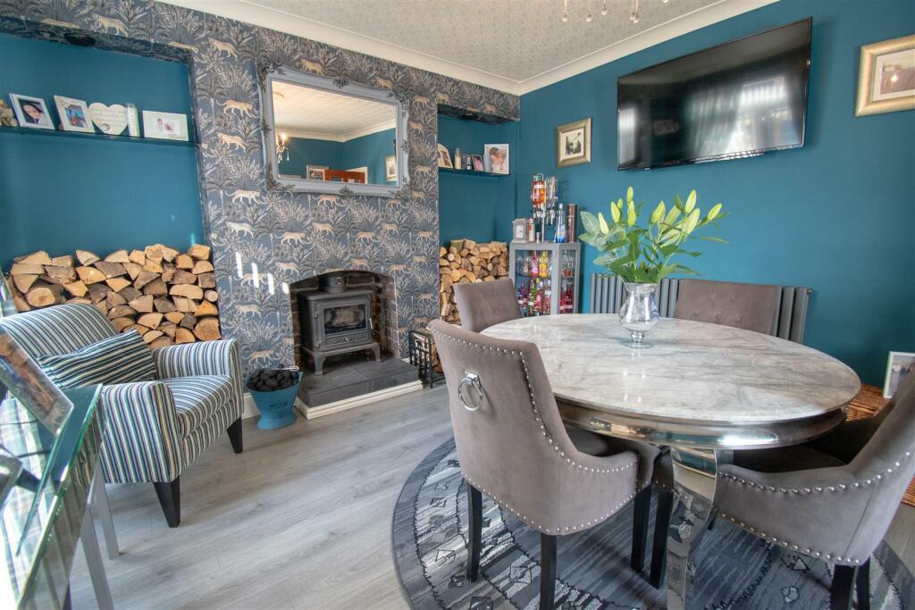 Additional property image - Bridle Lane, Greenwich