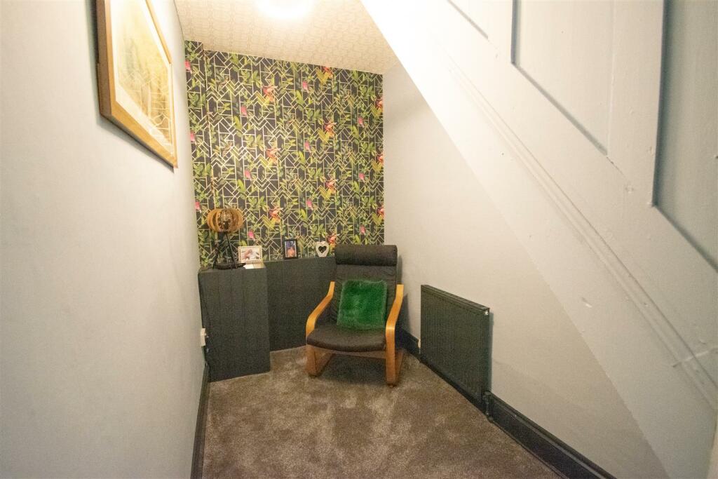 Additional property image - Bridle Lane, Greenwich
