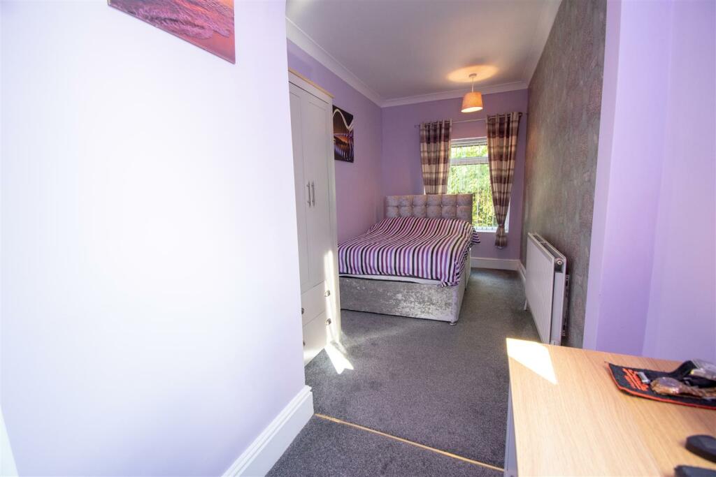 Additional property image - Bridle Lane, Greenwich