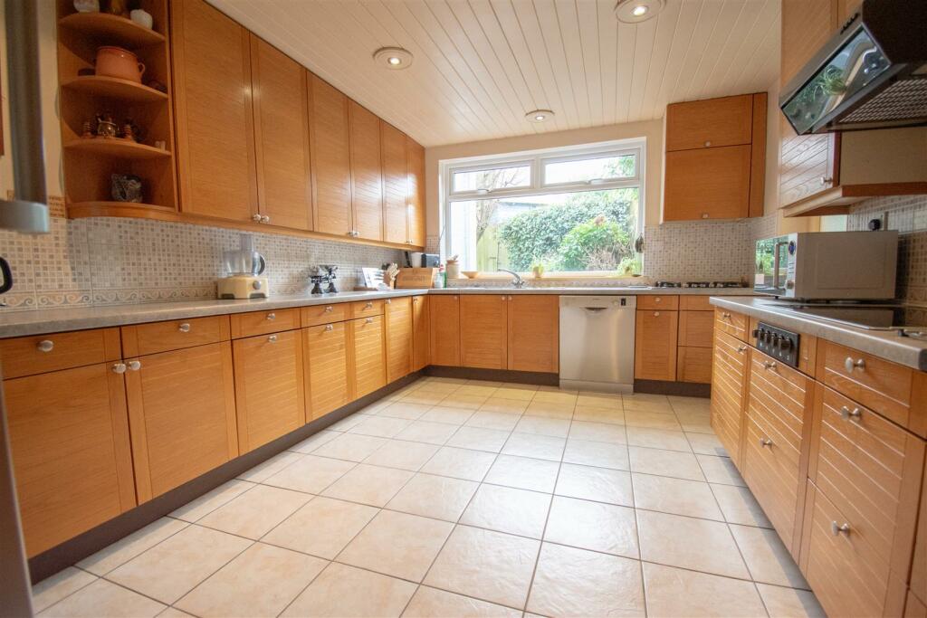 Additional property image - Broadway, Ripley