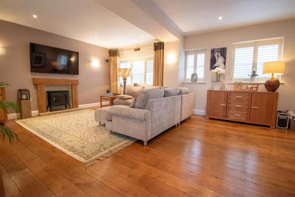 Additional property image - Codnor Denby Lane, Denby Village