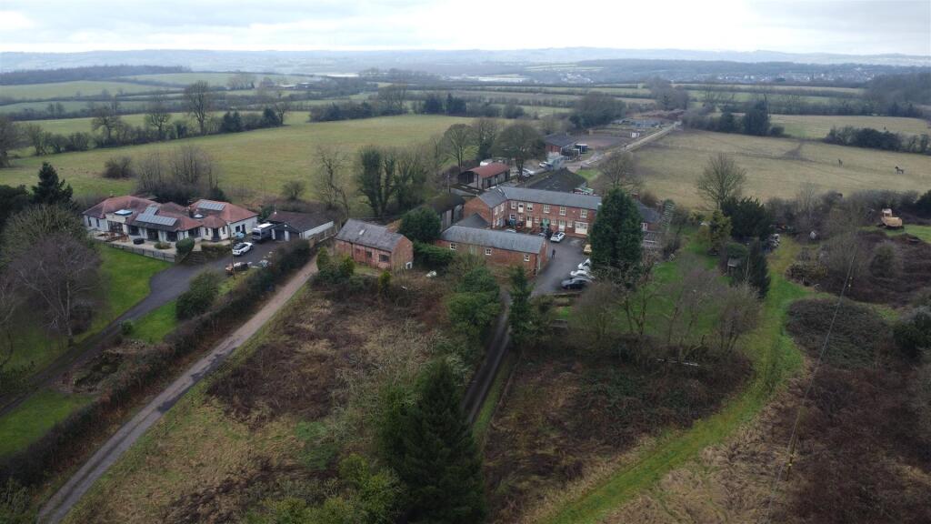 Additional property image - Codnor Denby Lane, Denby Village