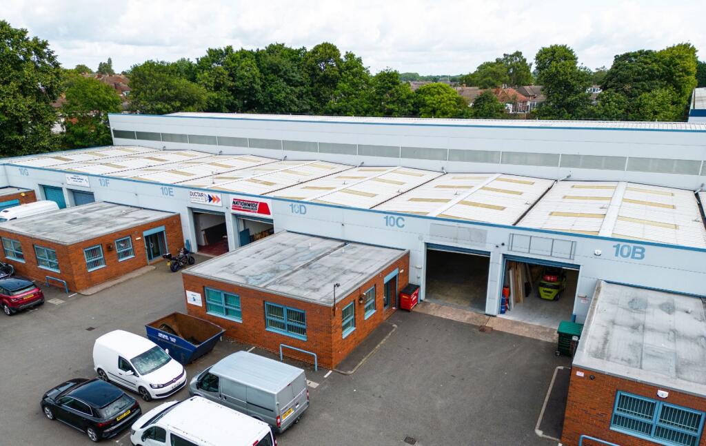 Distribution warehouse to lease in Unit 10c Maybrook Business Park