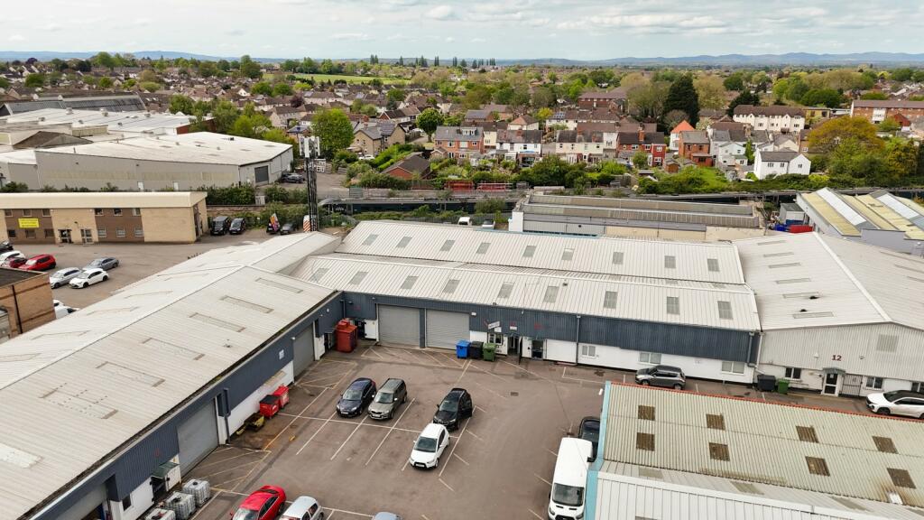 Distribution warehouse for sale in Unit 6, 7, 8, 9 & 11 Bramery