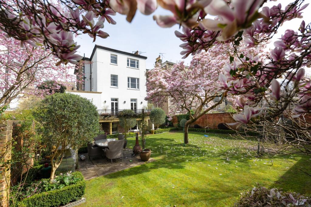 Main image of property: Clifton, Bristol, BS8