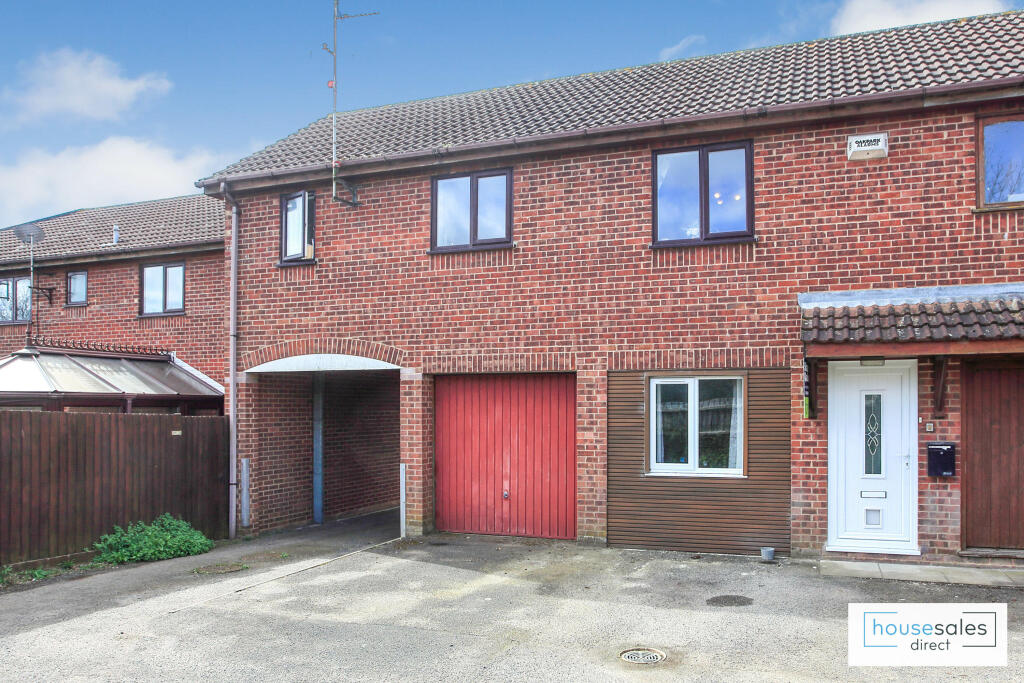 2 bedroom property for sale in Penrith Grove, Peterborough, PE4