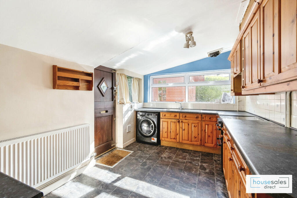 Additional property image - Bailbrook Lane, Bath, BA1