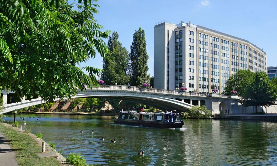Main image of property: Reading Bridge House, Reading Bridge, Reading, South East, RG1 8LS