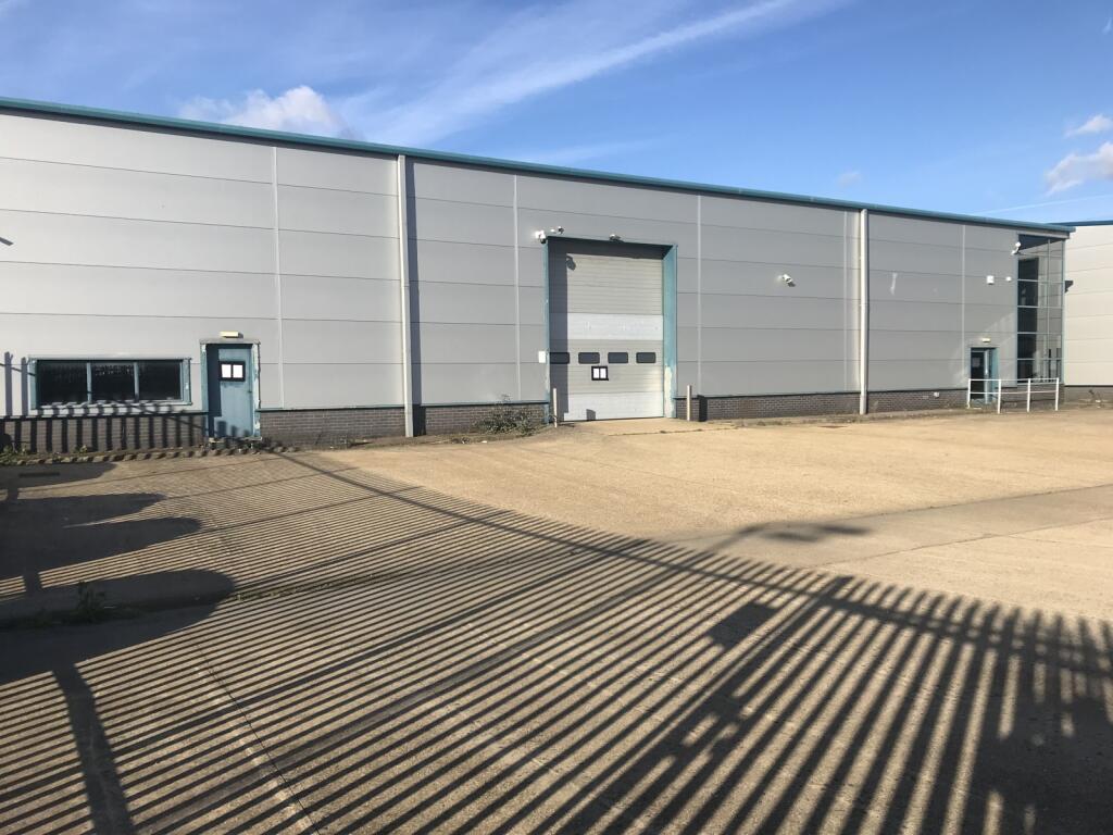 Distribution warehouse to lease in Unit 1A.2B Marchwood Industrial Park