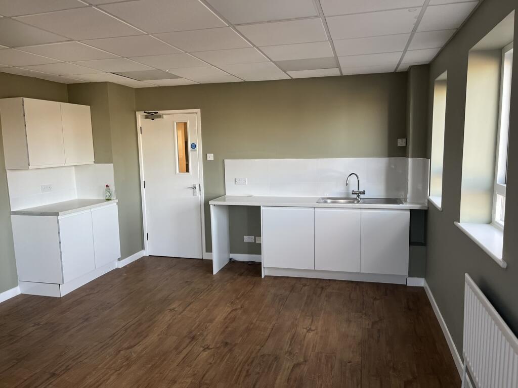 Additional property image - Unit 10, 565 Blandford Road, Poole, South West, BH16