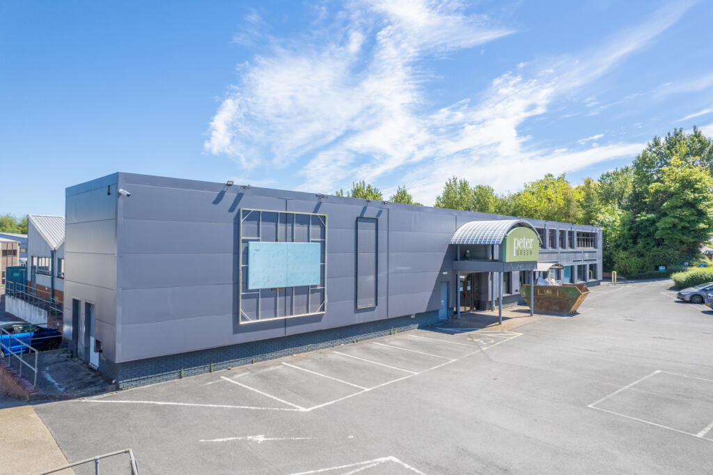 Main image of property: Former Retail / Warehouse Premises, School Lane, Chandler's Ford, Eastleigh, Hampshire, SO53
