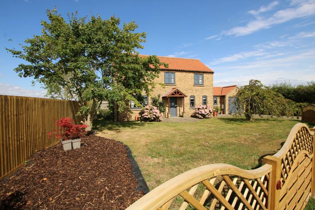 Main image of property: Work/Live Opportunity, Iris Cottage & Cattery, Market Rasen Road, Snarford, LN8 3SW 