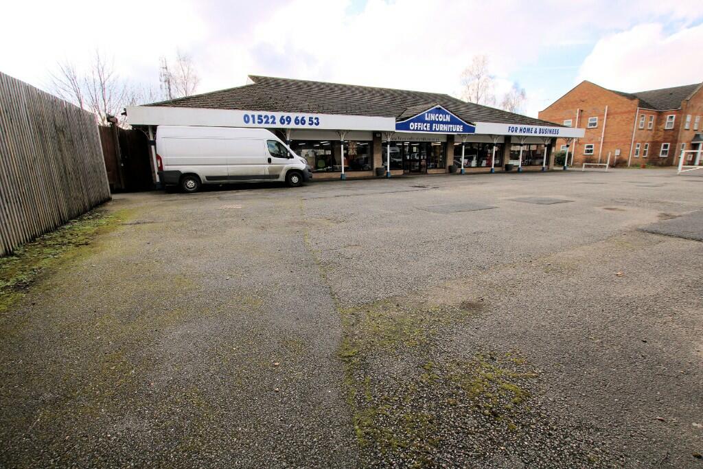 Showroom for sale in Showroom & Vehicle Premises