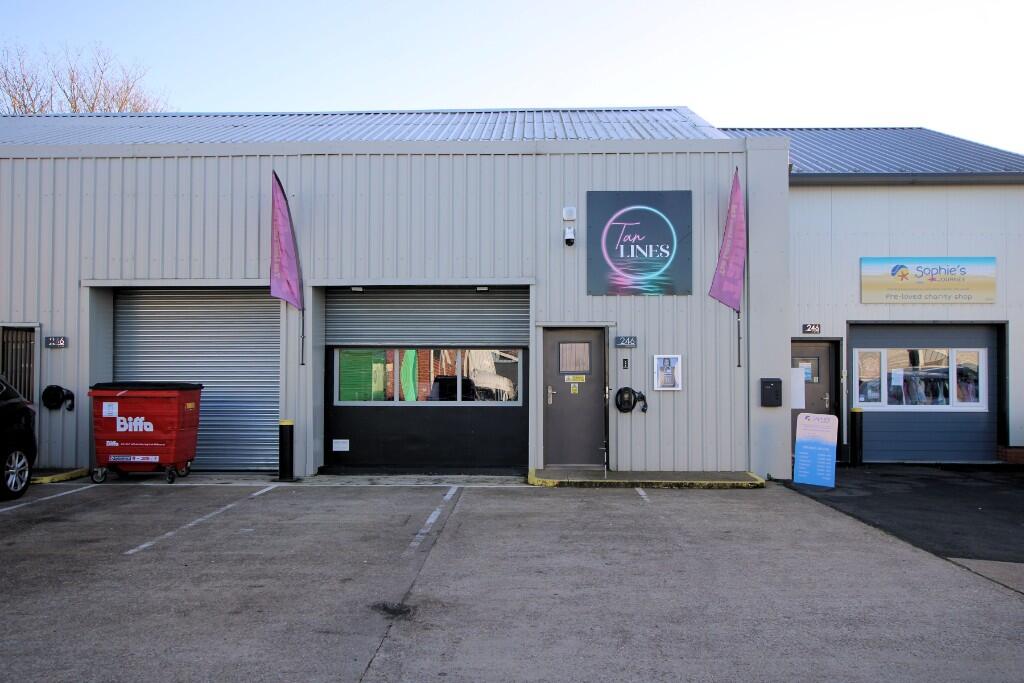 Main image of property: Bankside, 246 Newark Road, Lincoln, LN6 8RP